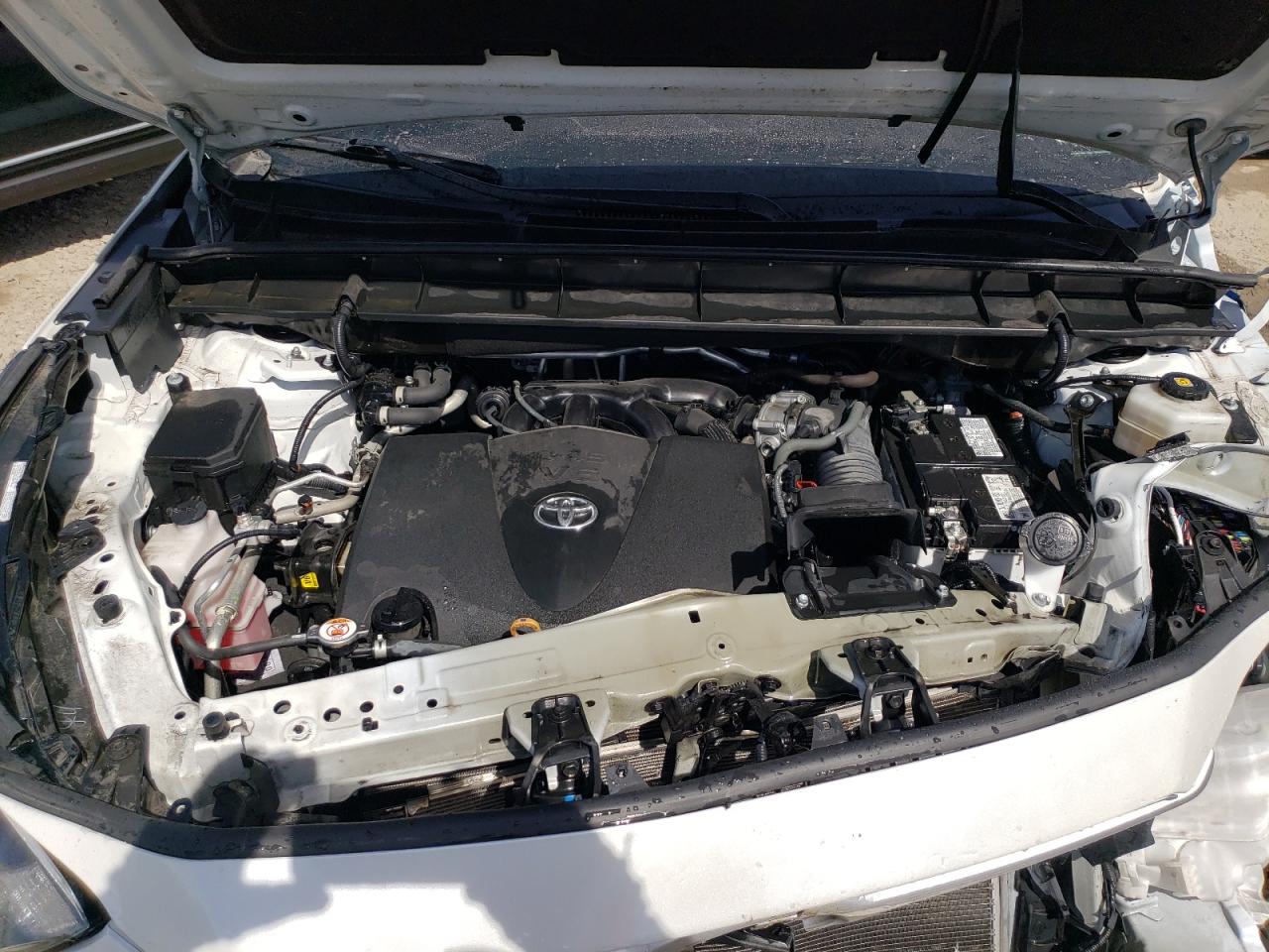 2022 TOYOTA HIGHLANDER XLE VIN:5TDGZRBH7NS576913