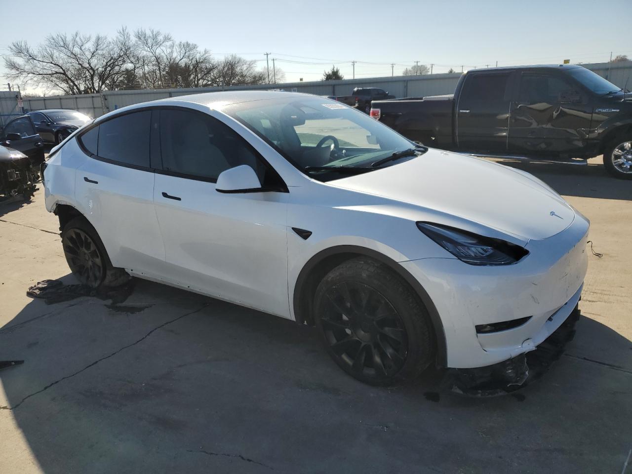 2023 TESLA MODEL Y  VIN:7SAYGDEE2PA139861