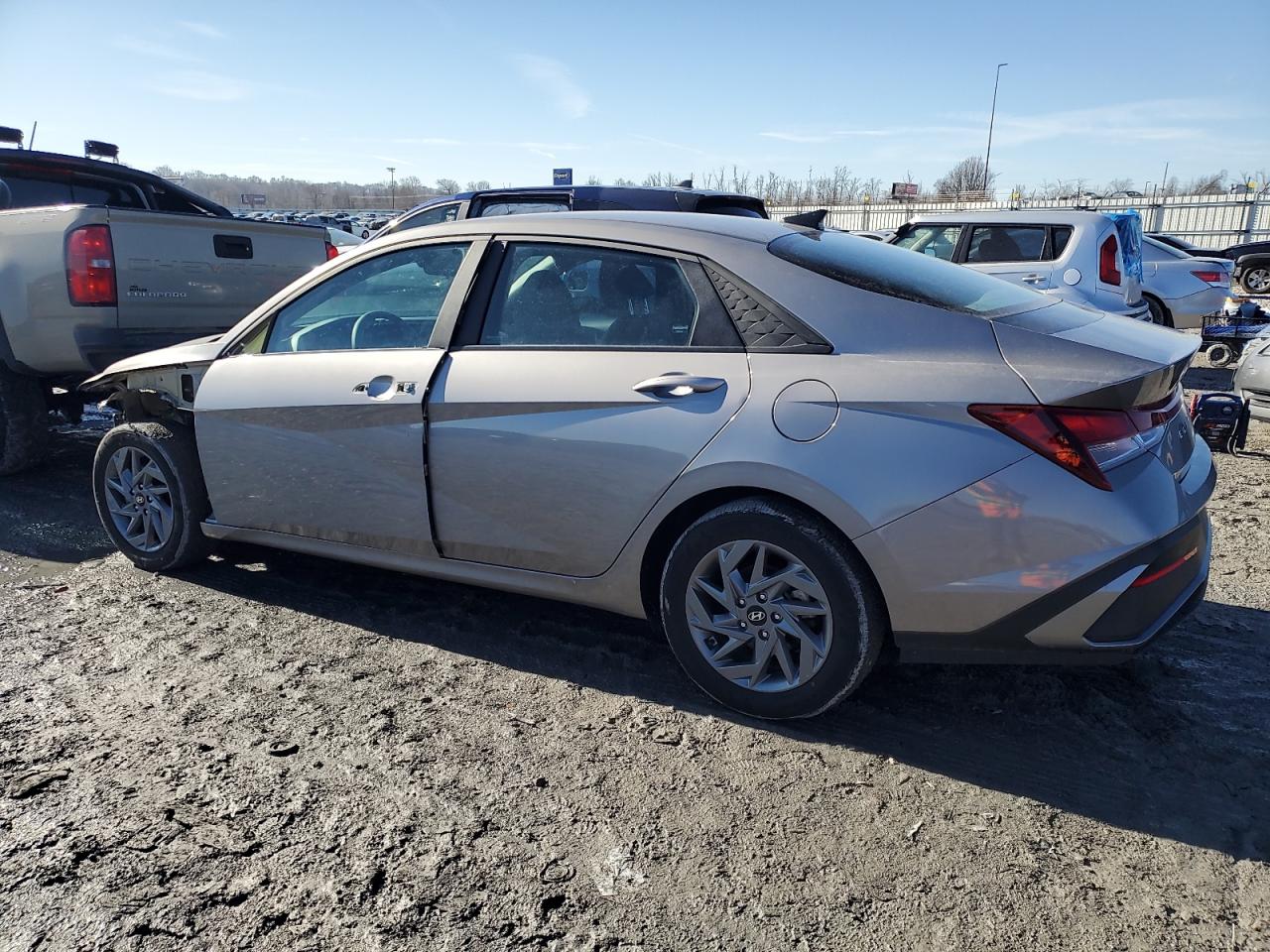 2024 HYUNDAI ELANTRA SEL VIN:KMHLM4DG5RU672377