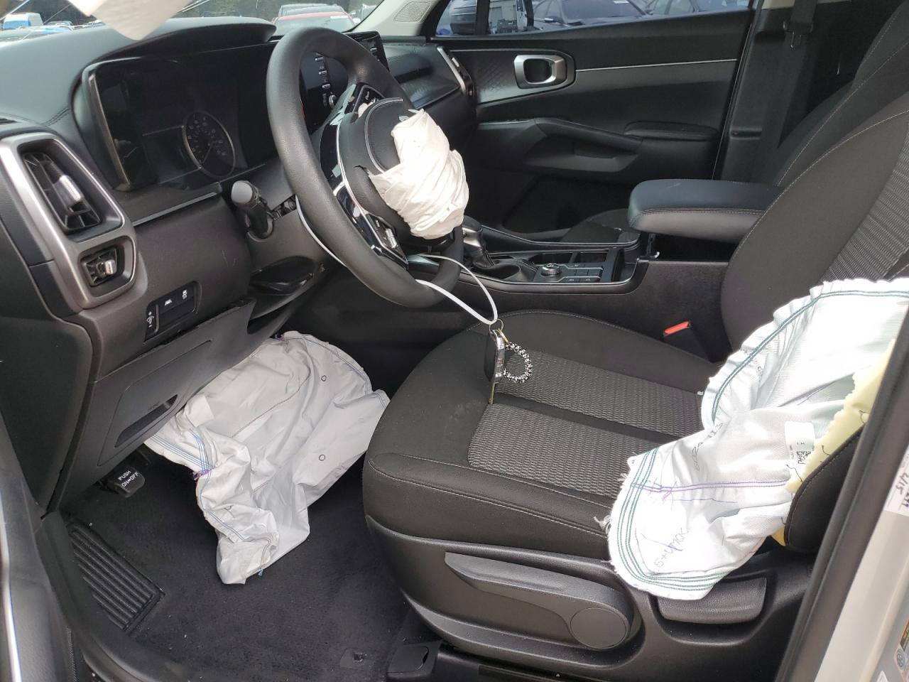 2022 KIA SORENTO LX VIN:5XYRG4LC9NG099337