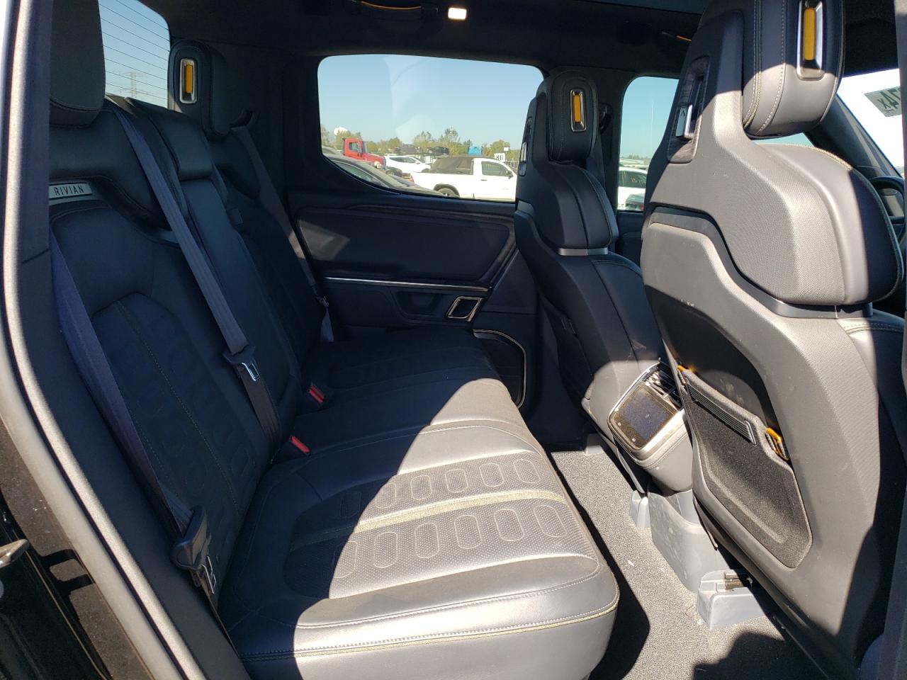 2022 RIVIAN R1T LAUNCH EDITION VIN:7FCTGAAL4NN001308