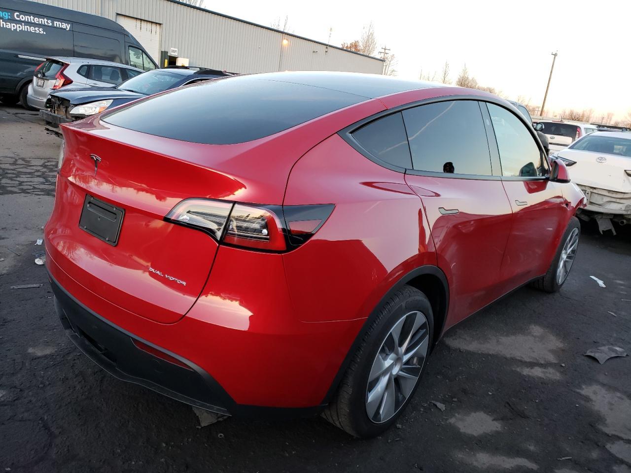 2023 TESLA MODEL Y  VIN:7SAYGDEE7PF831651