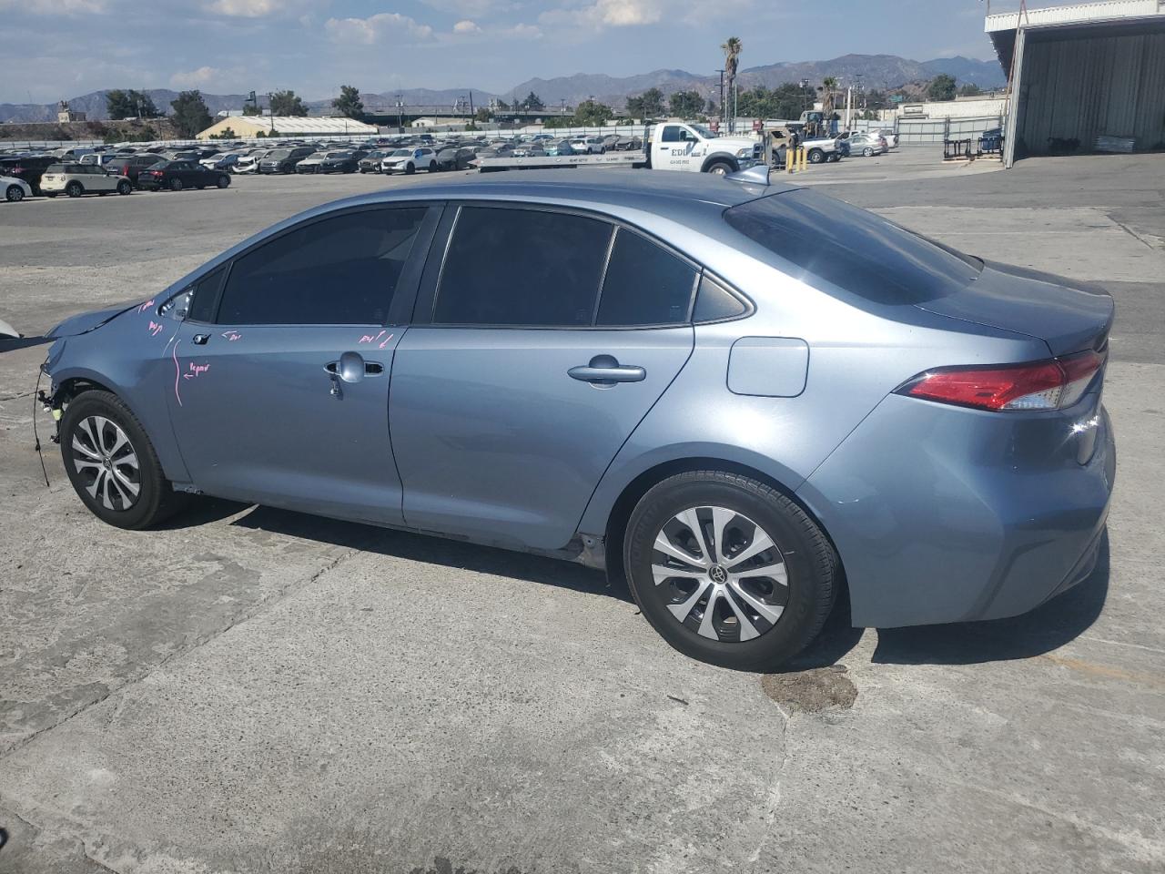 2022 TOYOTA COROLLA LE VIN:JTDEAMDE8NJ055684