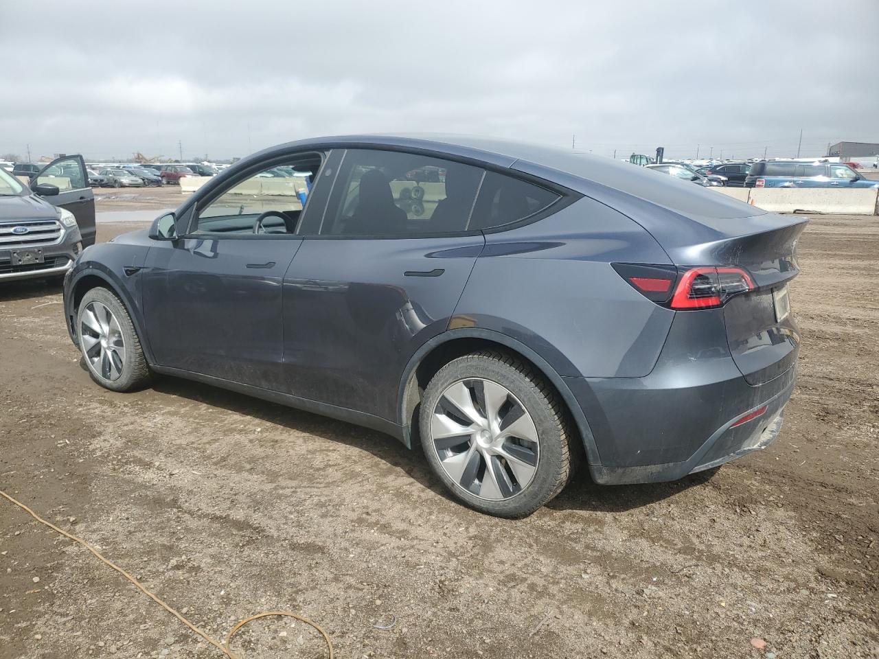 2023 TESLA MODEL Y  VIN:7SAYGDEE5PF836217