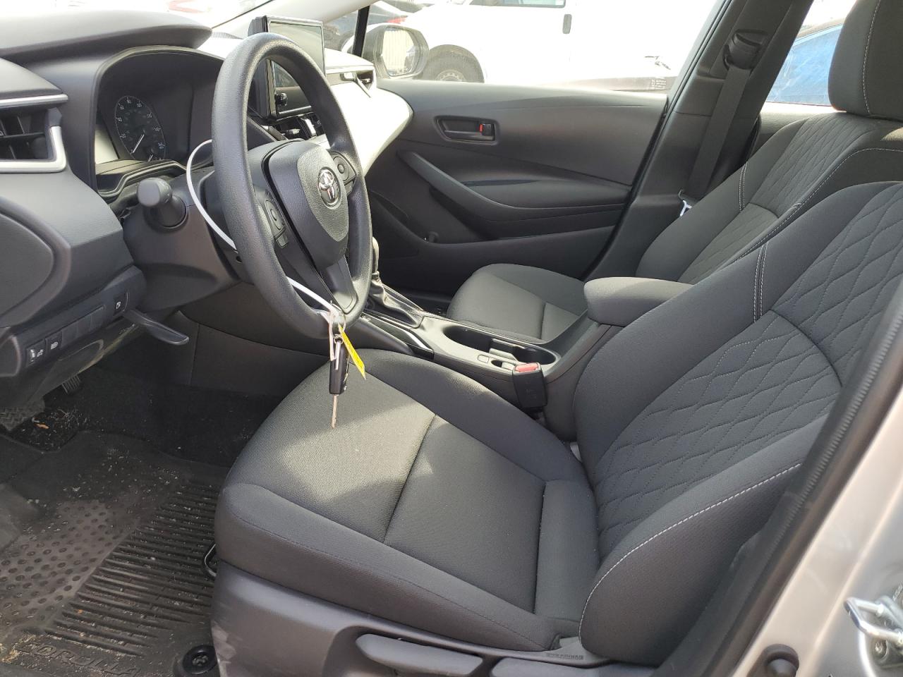 2024 TOYOTA COROLLA LE VIN:JTDBCMFE2RJ035527