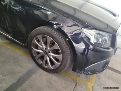 2018 Mercedes-Benz E 300 VIN: