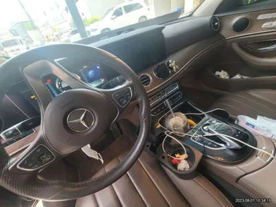 2017 Mercedes-Benz E 300 328KMWDDZF4KB8HA2 VIN:328KMWDDZF4KB8HA2