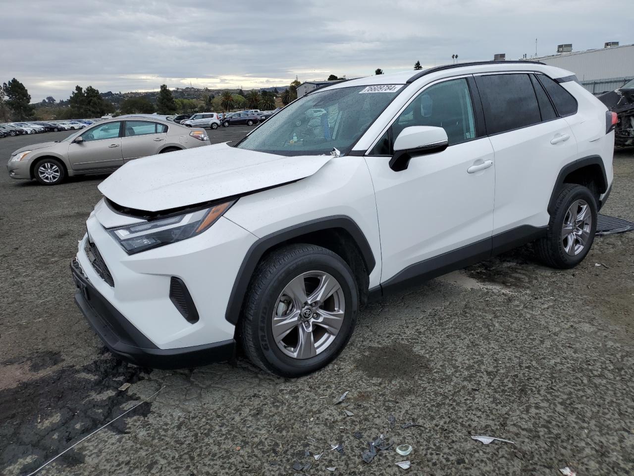 2022 TOYOTA RAV4 XLE VIN:2T3P1RFVXNC257349