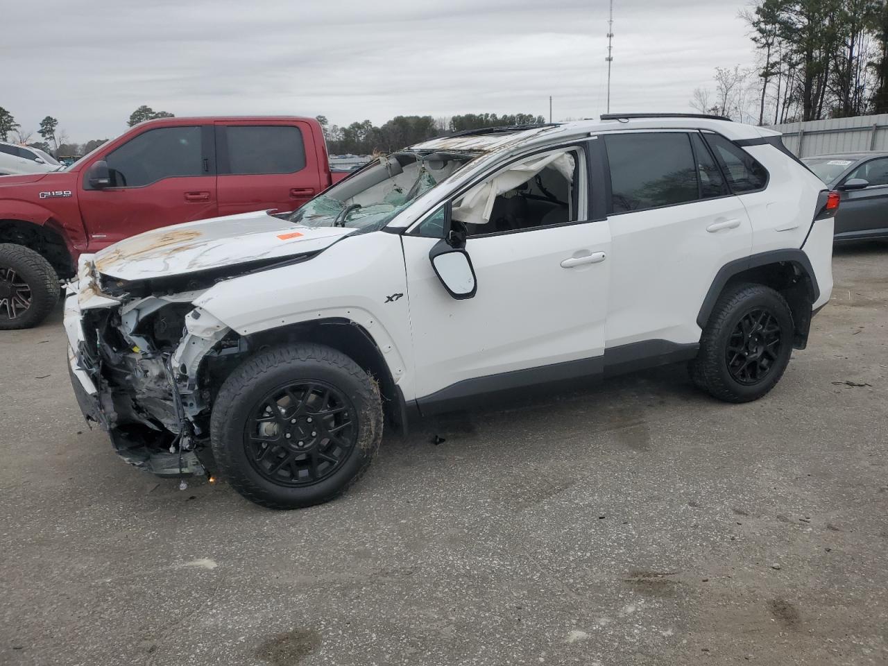 2024 TOYOTA RAV4 XLE VIN:2T3W1RFV5RC264694