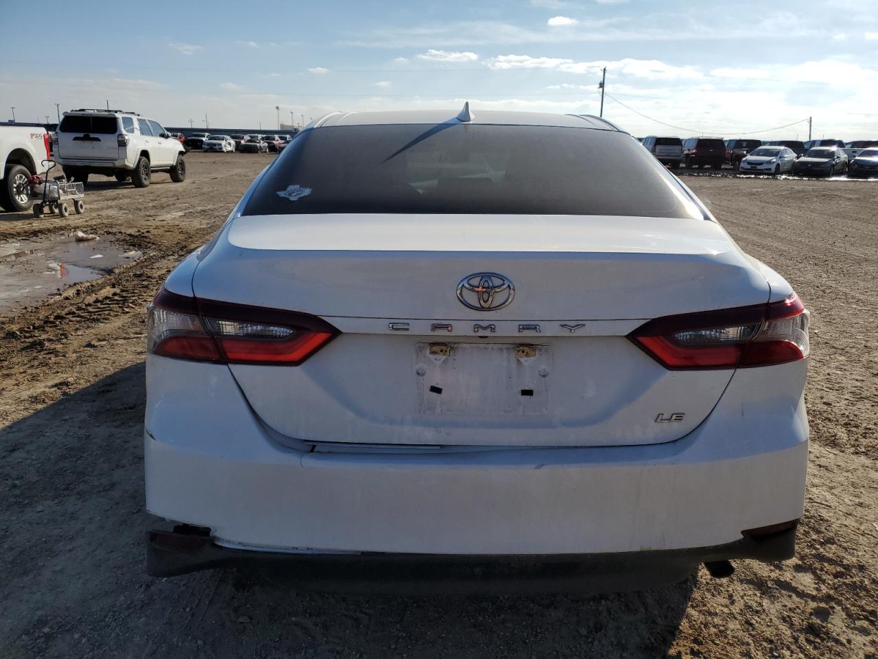 2022 TOYOTA CAMRY LE VIN:4T1C11AKXNU645024
