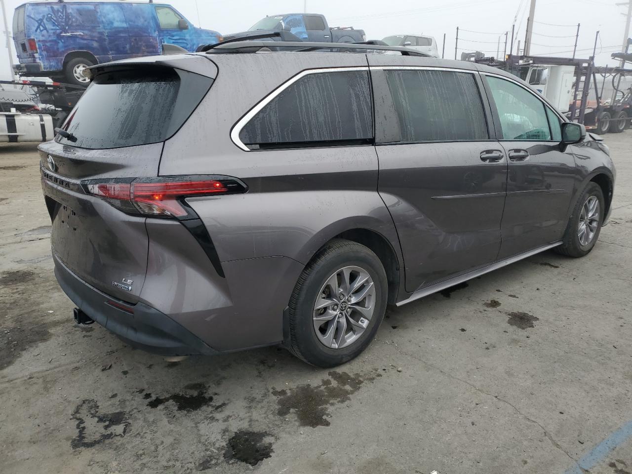 2022 TOYOTA SIENNA LE VIN:5TDKSKFC6NS049921