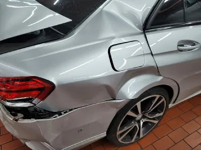 2015 Mercedes-Benz E 220 WDDHF0AB4FB168115 VIN:WDDHF0AB4FB168115