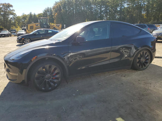 2022 TESLA MODEL Y  VIN:7SAYGDEF0NF572135