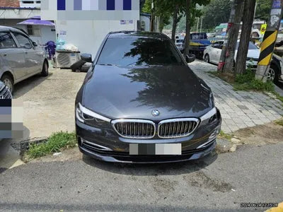 2020 BMW 520 VIN: