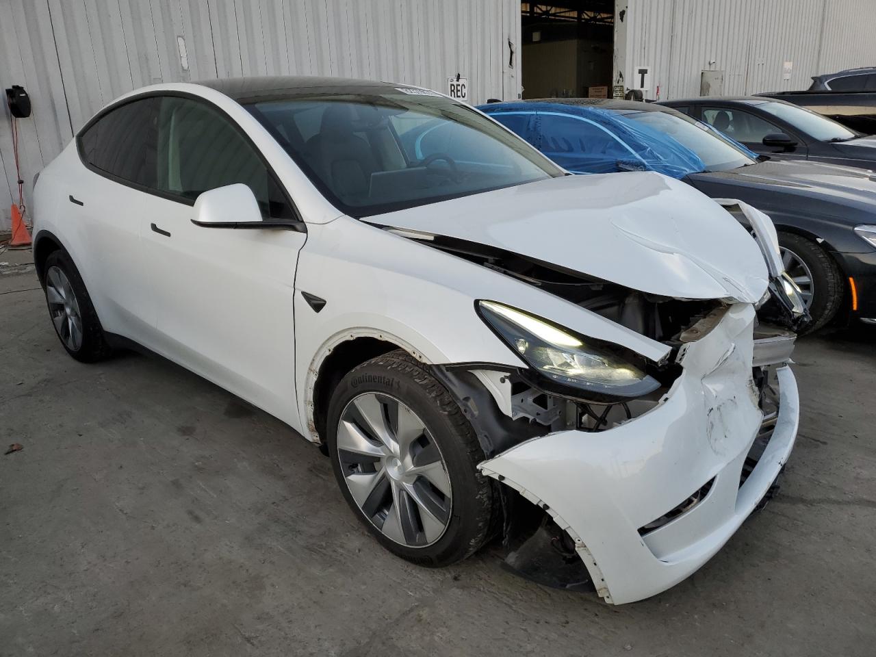 2023 TESLA MODEL Y  VIN:7SAYGDEE6PF799579