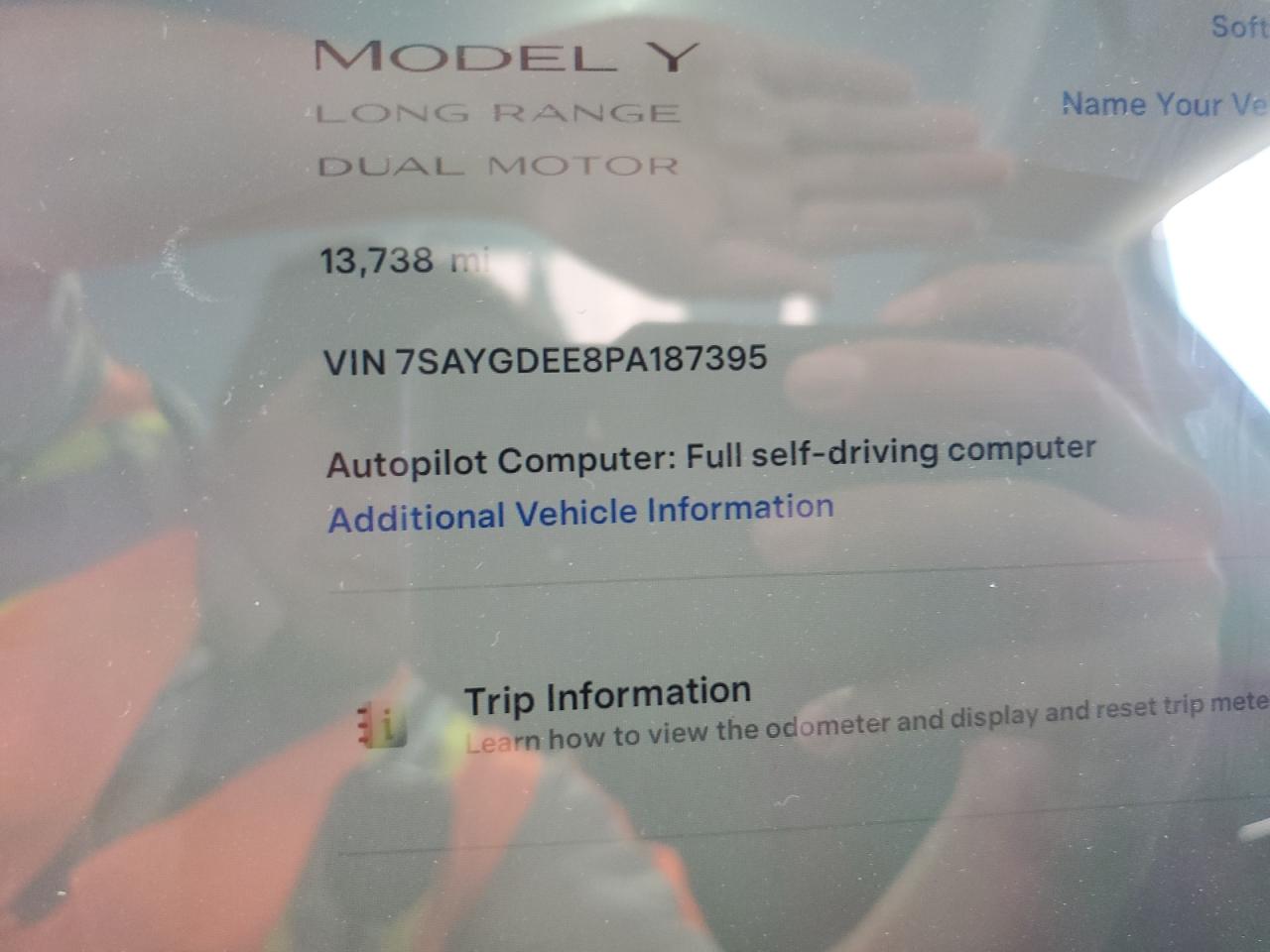 2023 TESLA MODEL Y  VIN:7SAYGDEE8PA187395