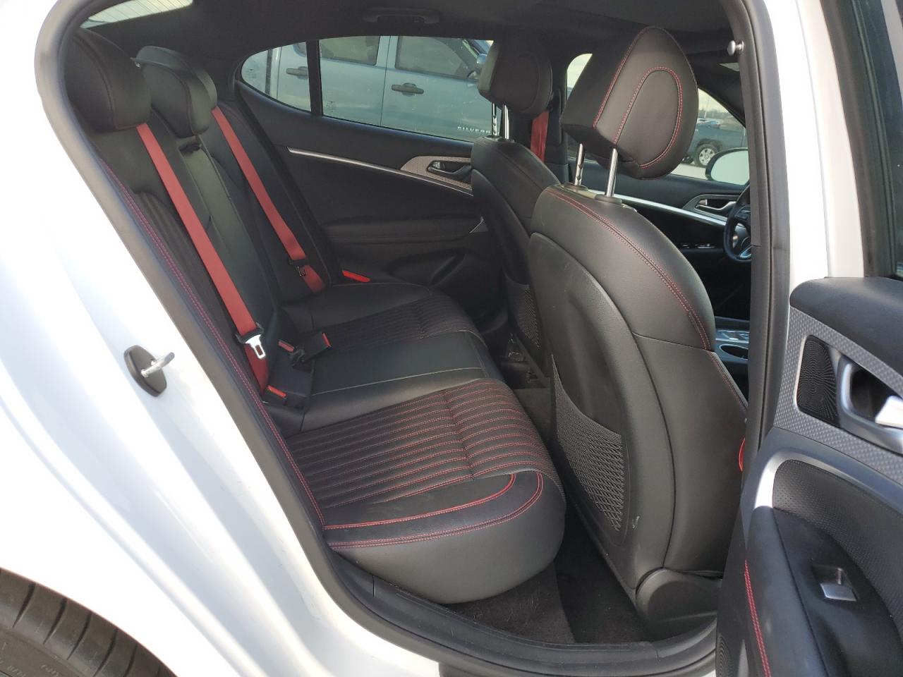 2023 GENESIS G70 BASE VIN:KMTG34TA4PU104576