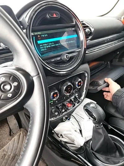 2018 MINI Clubman VIN: