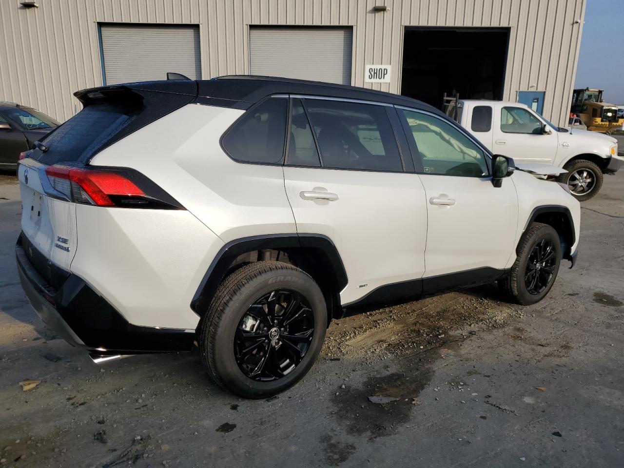 2024 TOYOTA RAV4 XSE VIN:JTME6RFV4RJ057711