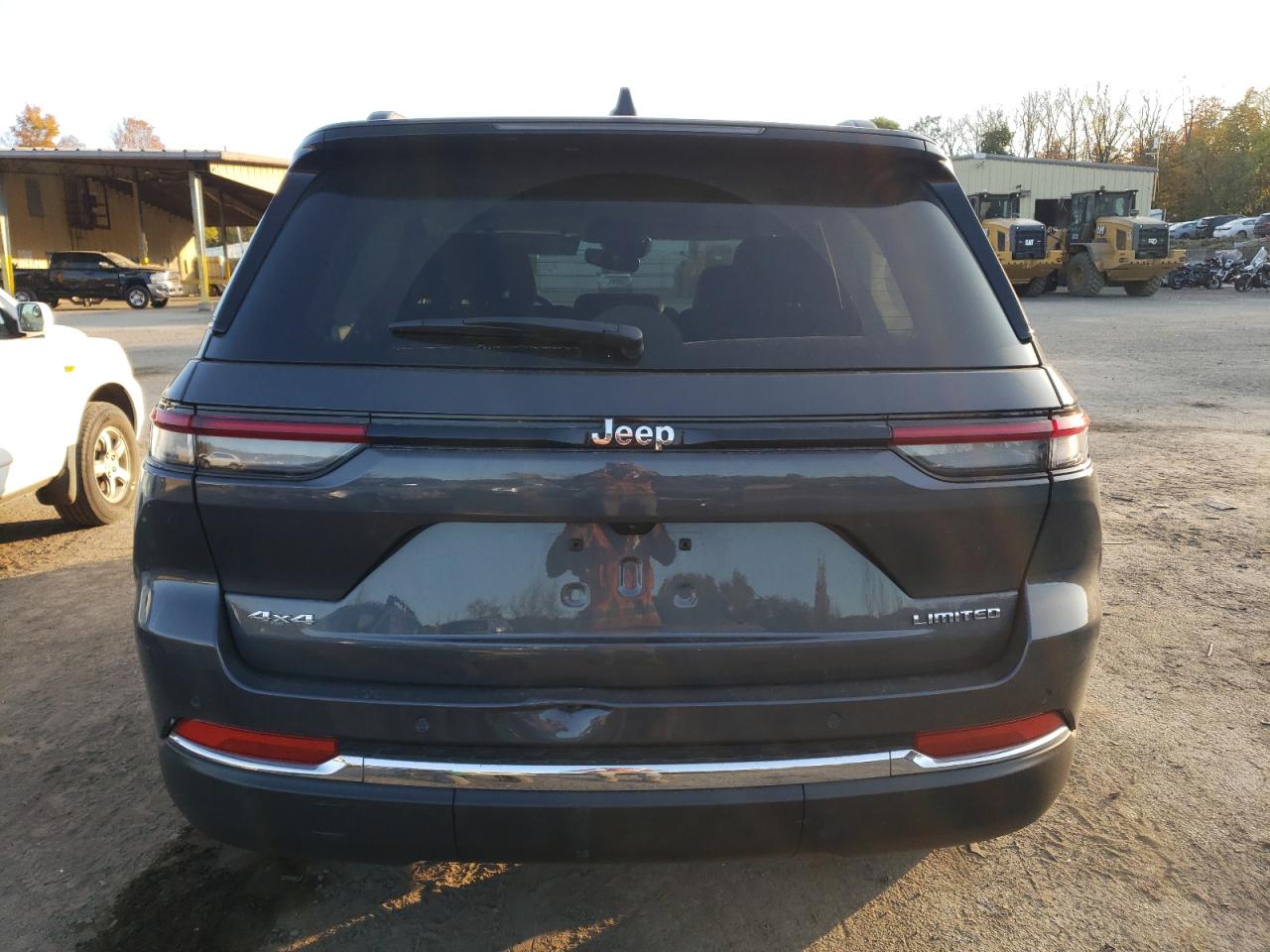 2023 JEEP GRAND CHEROKEE LIMITED VIN:1C4RJHBG3P8885013
