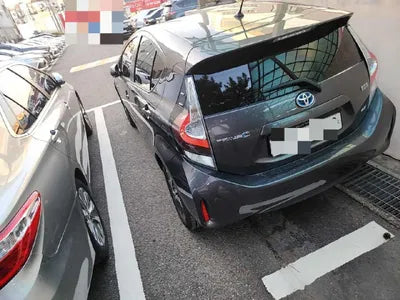 2020 Toyota Prius C VIN: