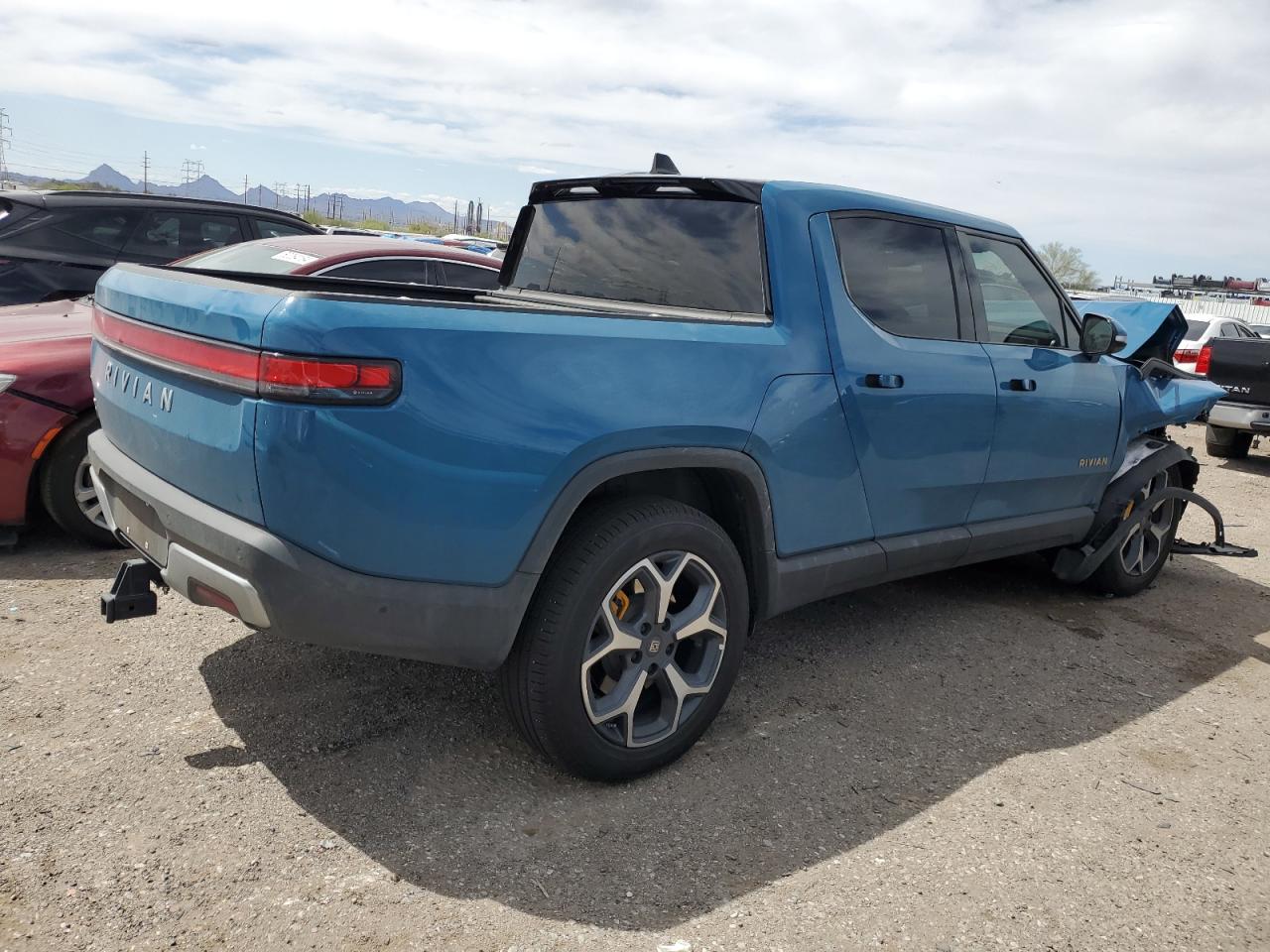 2022 RIVIAN R1T ADVENTURE VIN:7FCTGAAA6NN006105