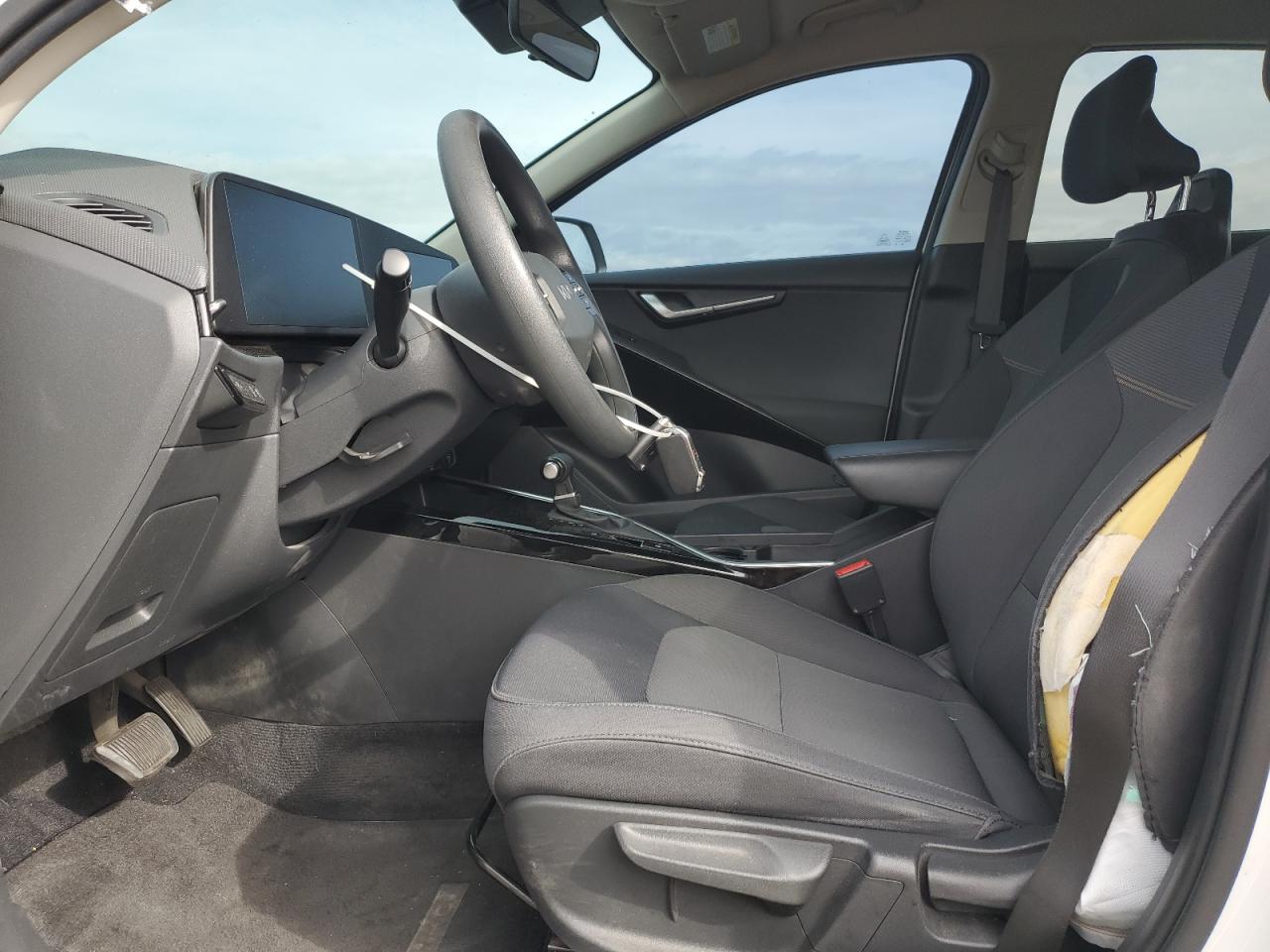 2023 KIA NIRO LX VIN:KNDCP3LE4P5100312