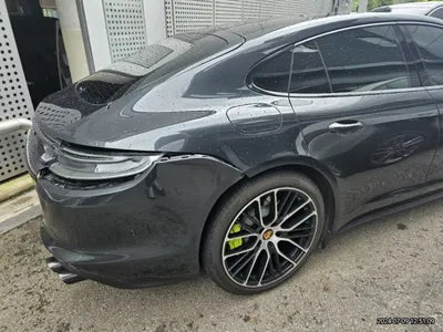 2023 Porsche Panamera VIN: