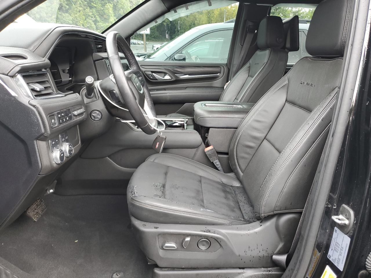 2022 GMC YUKON DENALI VIN:1GKS2DKL0NR122835