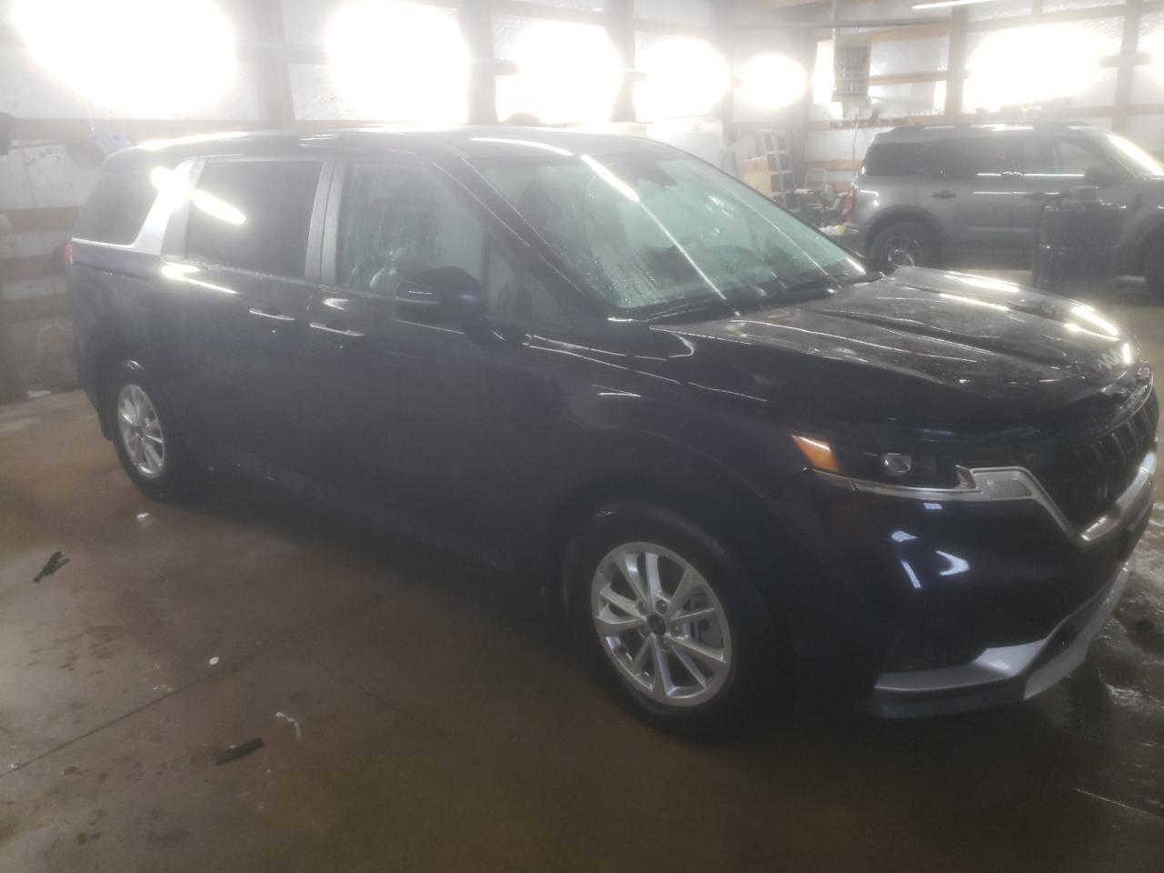 2024 KIA CARNIVAL LX VIN:KNDNB4H39R6403328