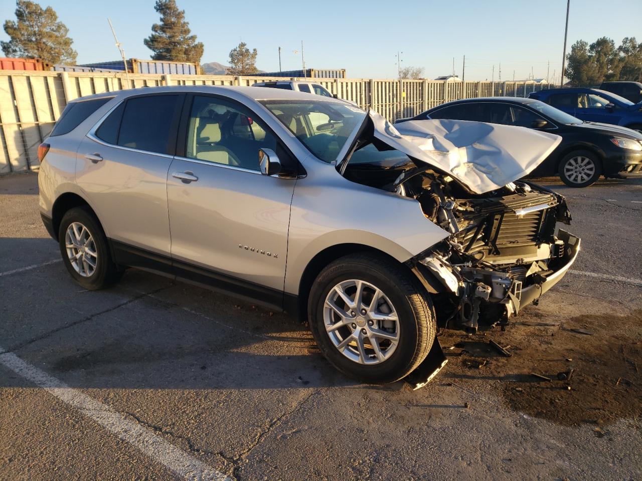 2022 CHEVROLET EQUINOX LT VIN:2GNAXTEV6N6110370