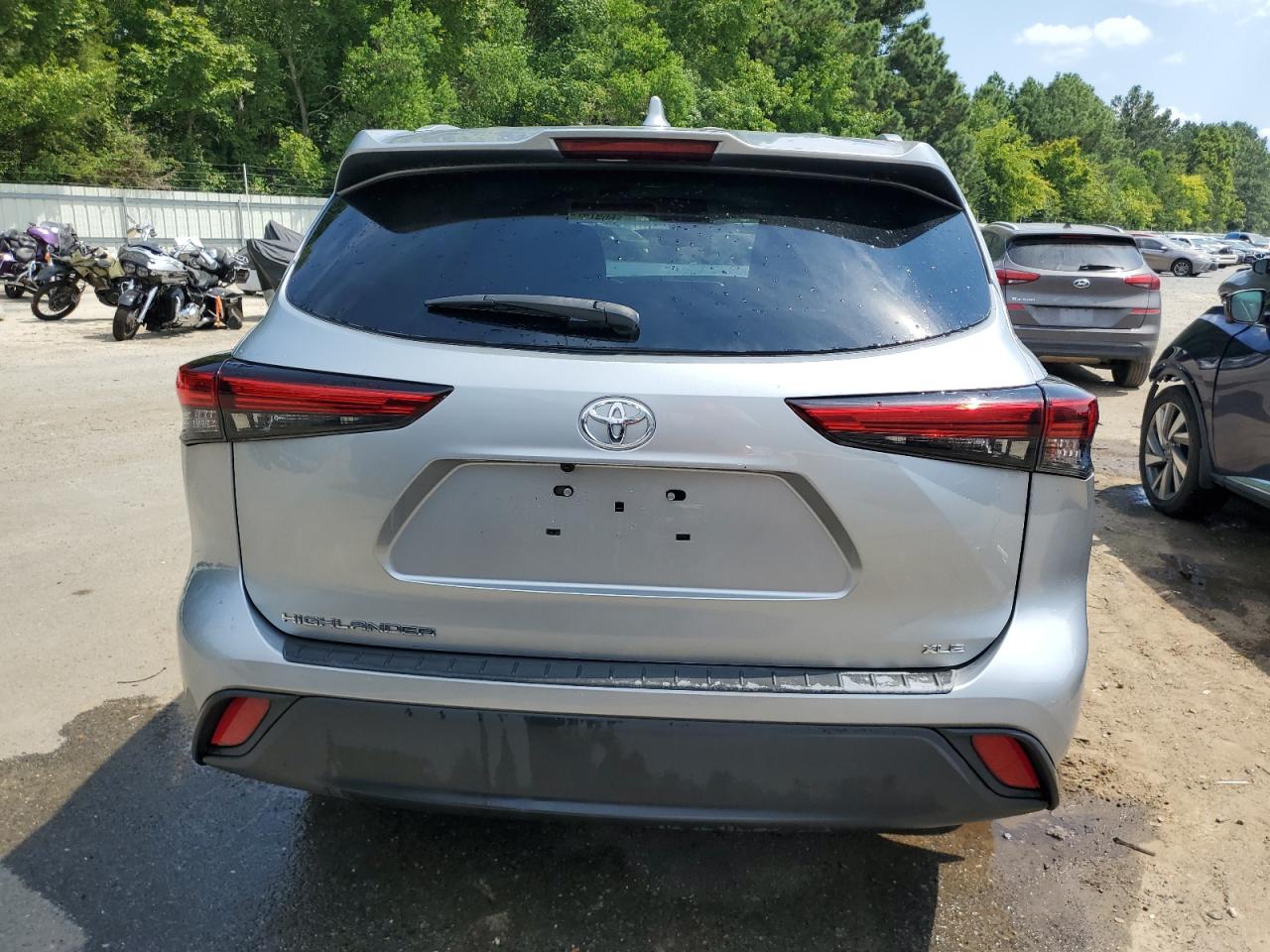 2022 TOYOTA HIGHLANDER XLE VIN:5TDGZRAHXNS090890