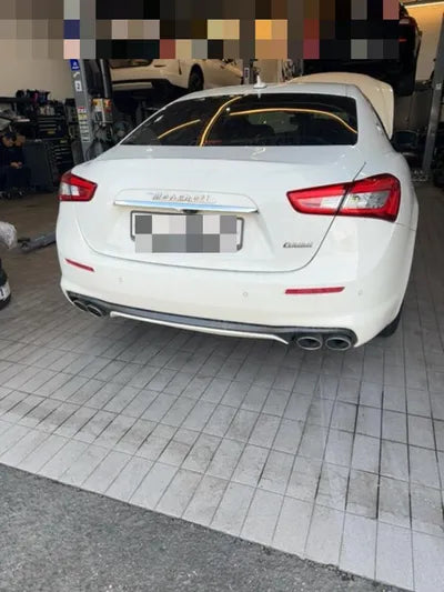 2017 Maserati Ghibli VIN: