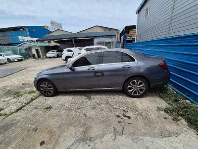 2017 Mercedes-Benz C 200 VIN: