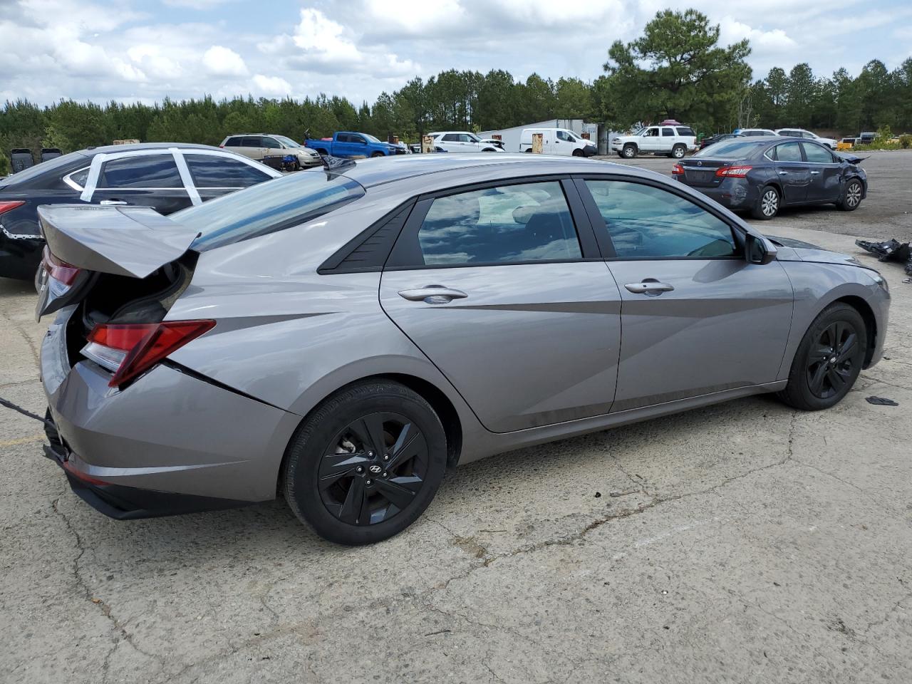 2022 HYUNDAI ELANTRA SEL VIN:KMHLM4AG2NU338578