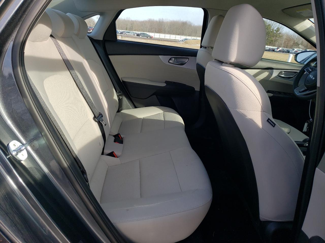 2022 KIA FORTE FE VIN:3KPF24AD8NE458168