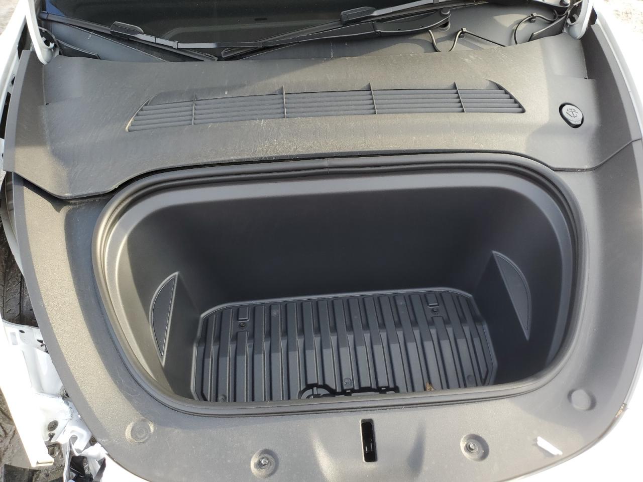 2023 TESLA MODEL Y  VIN:7SAYGDEE0PA116790