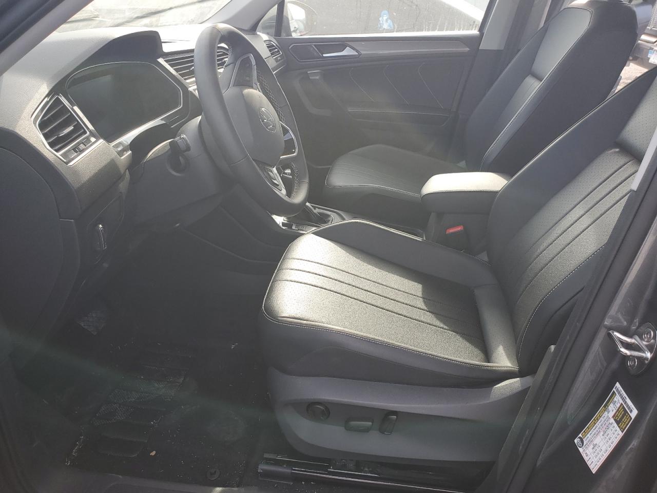 2024 VOLKSWAGEN TIGUAN SE VIN:3VV2B7AX4RM019590