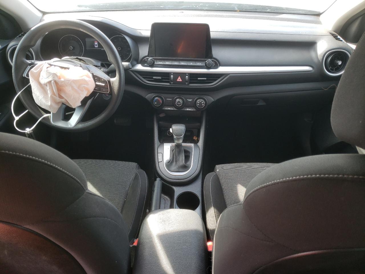 2022 KIA FORTE FE VIN:3KPF24AD3NE461463