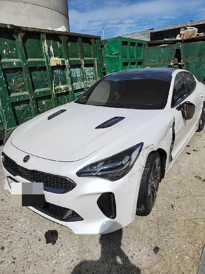 2018 Kia Stinger KNAE751CBJS033997 VIN:KNAE751CBJS033997