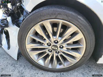 2018 Kia K5 KNAGU411BKA318223 VIN:KNAGU411BKA318223