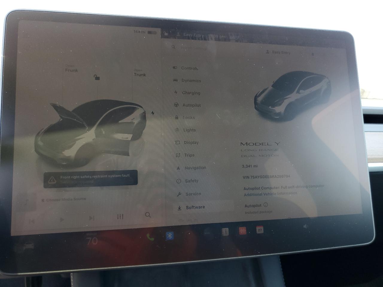 2024 TESLA MODEL Y  VIN:7SAYGDEE8RA299794