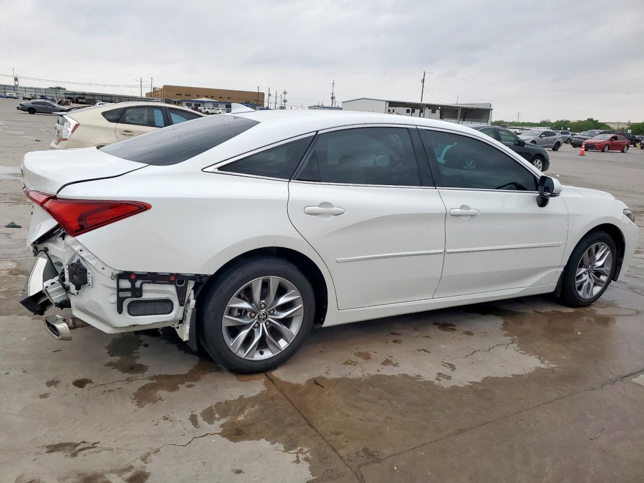 2022 TOYOTA AVALON XLE VIN:4T1JZ1FB5NU077449