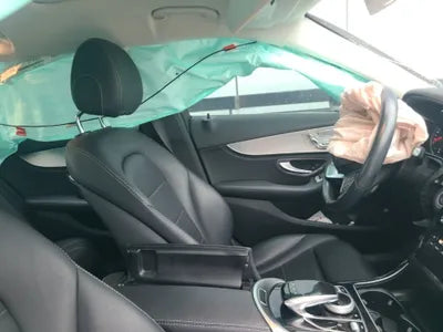 2015 Mercedes-Benz C 200 VIN: