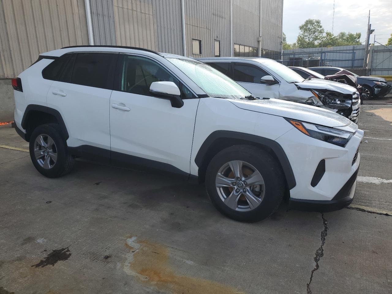 2022 TOYOTA RAV4 XLE VIN:2T3P1RFV4NW292516