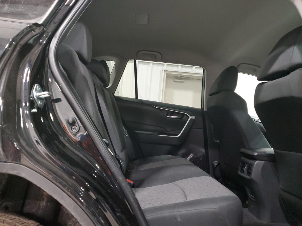 2024 TOYOTA RAV4 XLE VIN:2T3P1RFV1RC393438