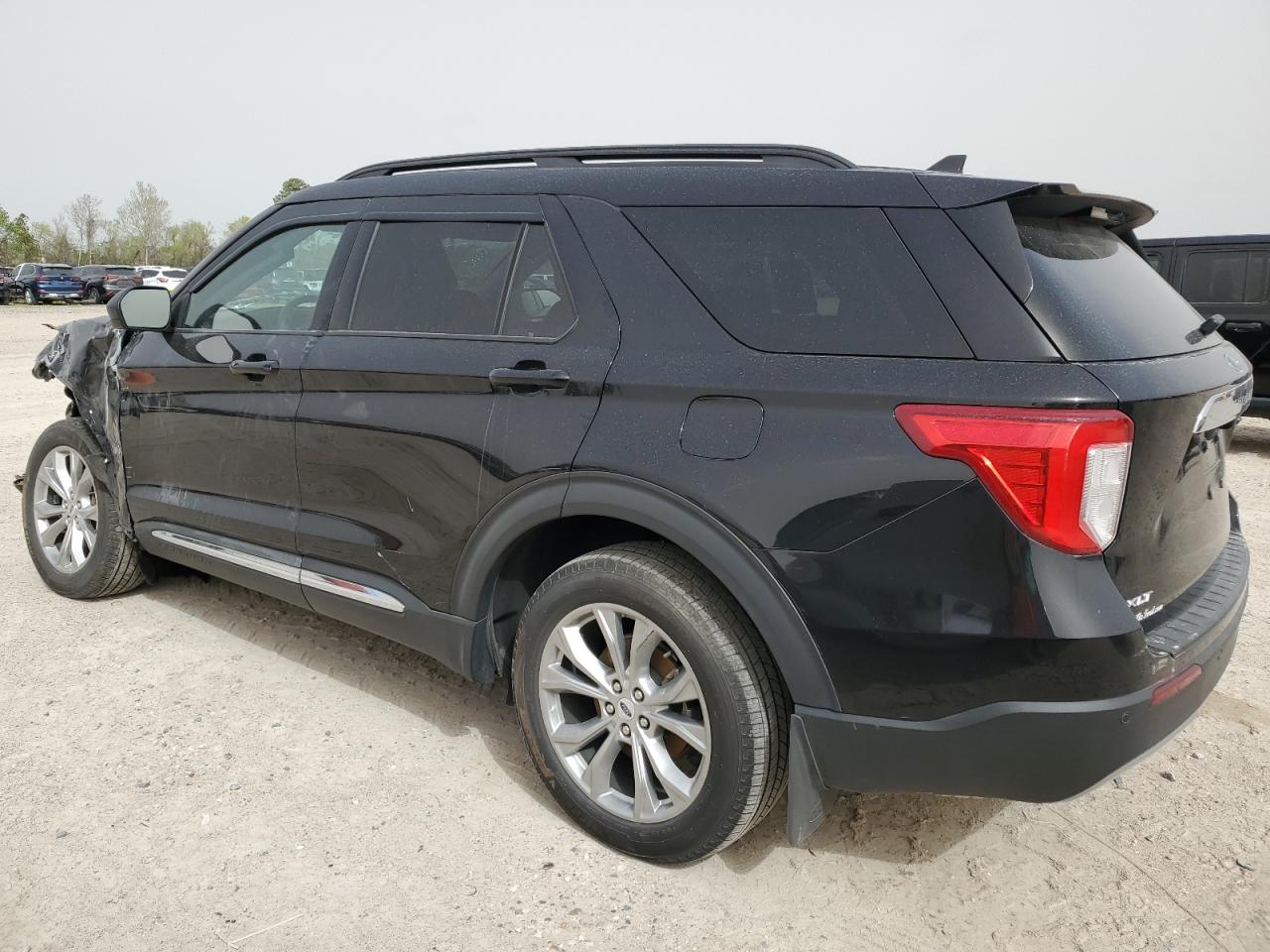2022 FORD EXPLORER XLT VIN:1FMSK8DH0NGB62870