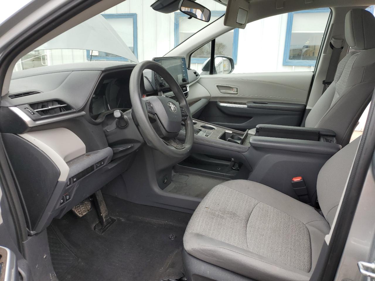 2022 TOYOTA SIENNA LE VIN:5TDKRKEC2NS100148