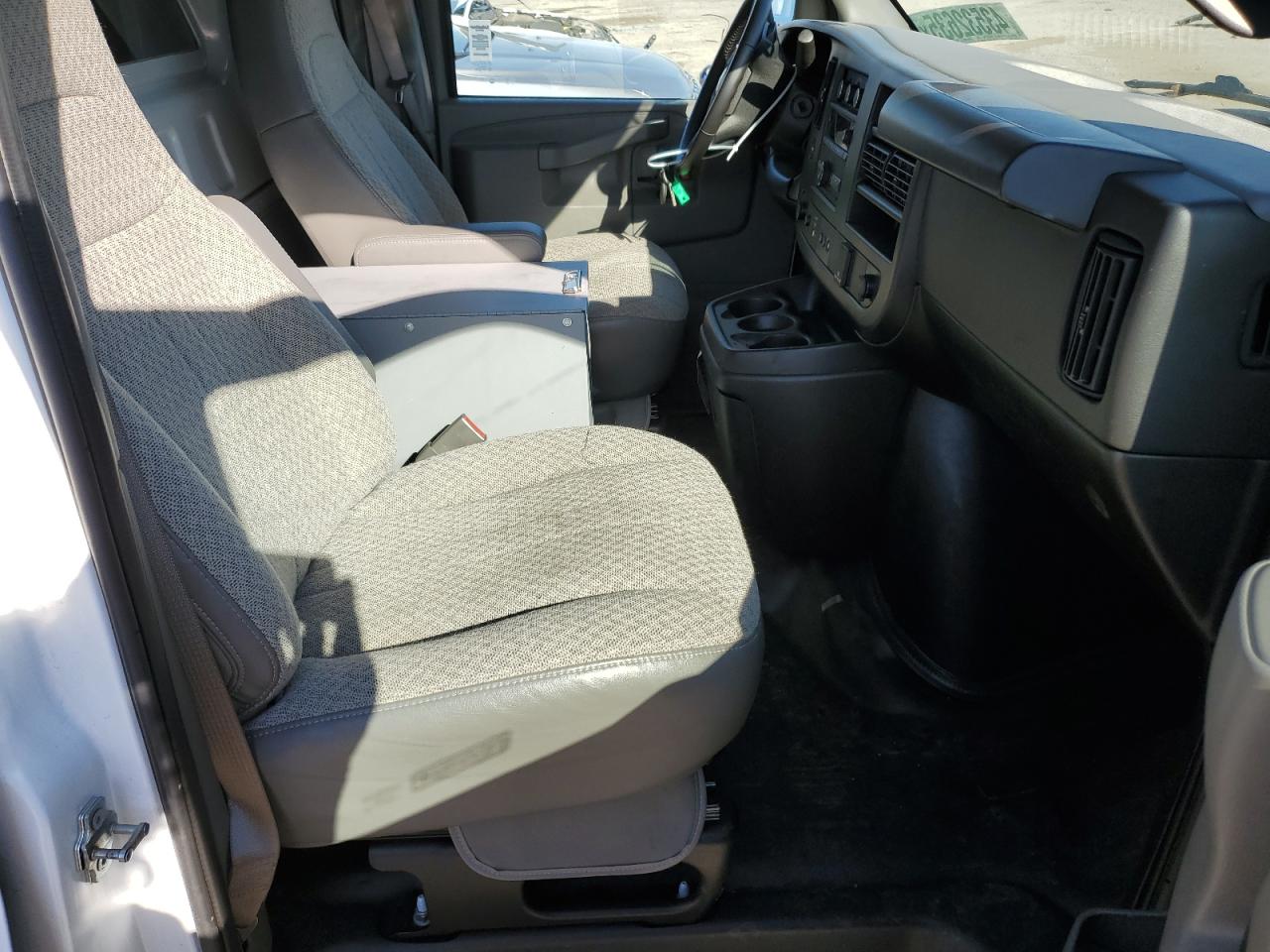 2023 CHEVROLET EXPRESS G2500  VIN:1GCWGAFP1P1241988