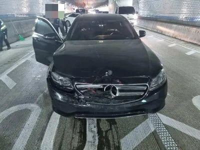 2016 Mercedes-Benz E 220 VIN: